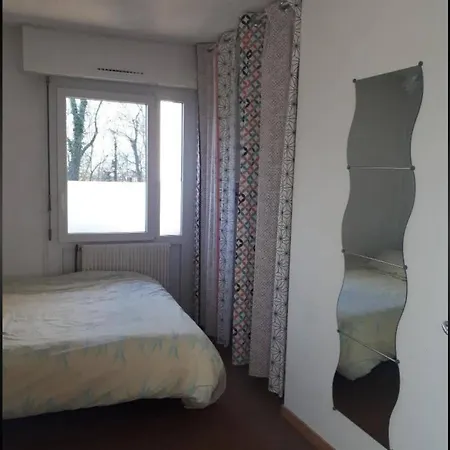 Δωμάτια σε οικογενειακή κατοικία Chez Sophie Άννεσι